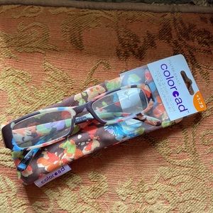 NWT Coloread by Foster Grant reading glasses and coordinating case.